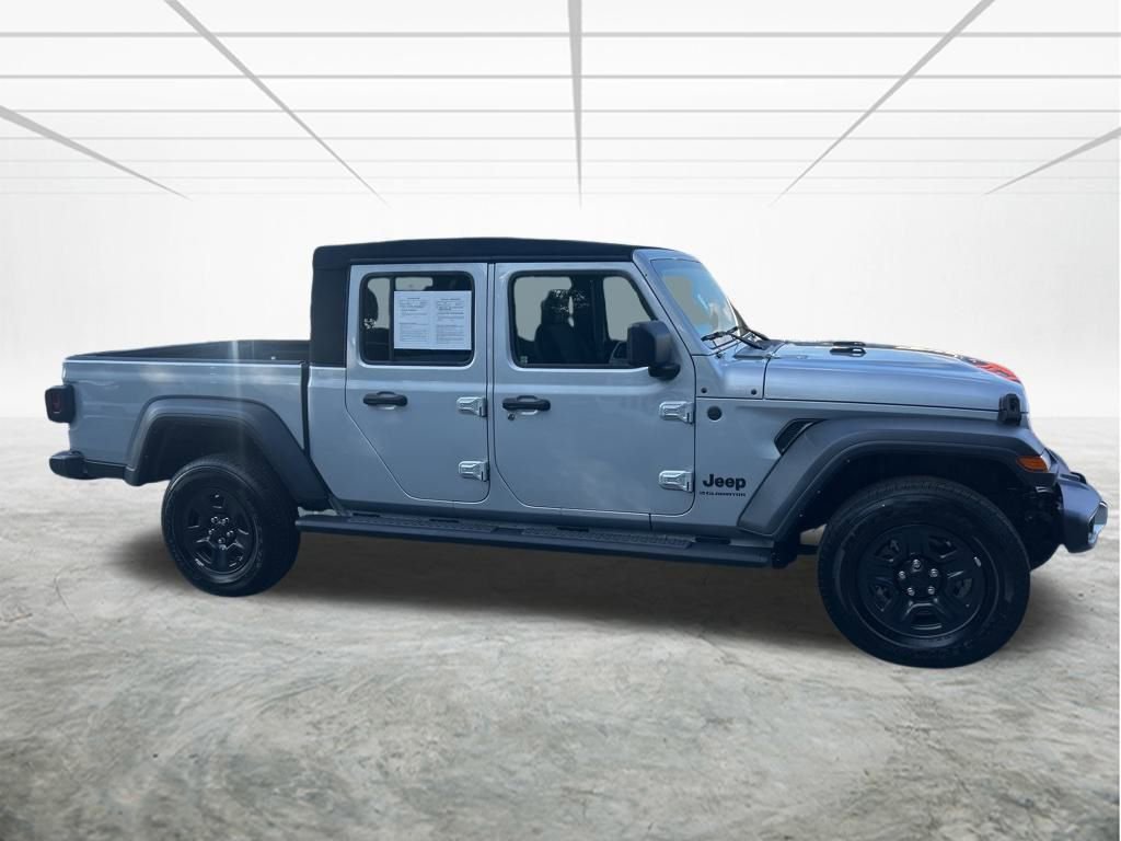 Certified 2024 Jeep Gladiator Sport image 3