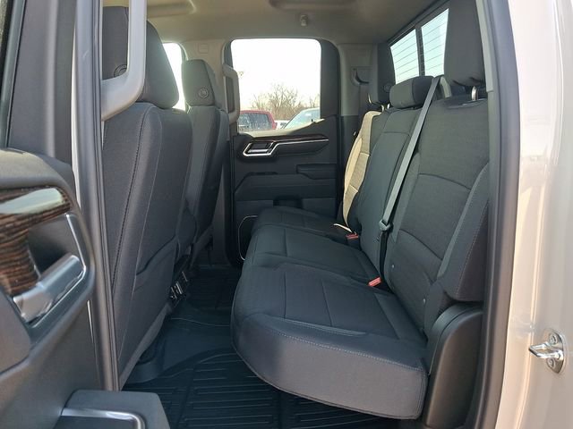 New 2026 GMC Sierra 1500 SLE image 11