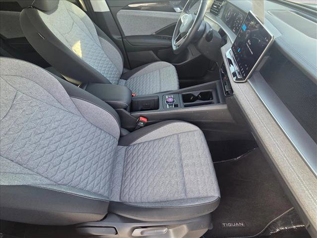 Certified 2025 Volkswagen Tiguan S image 19