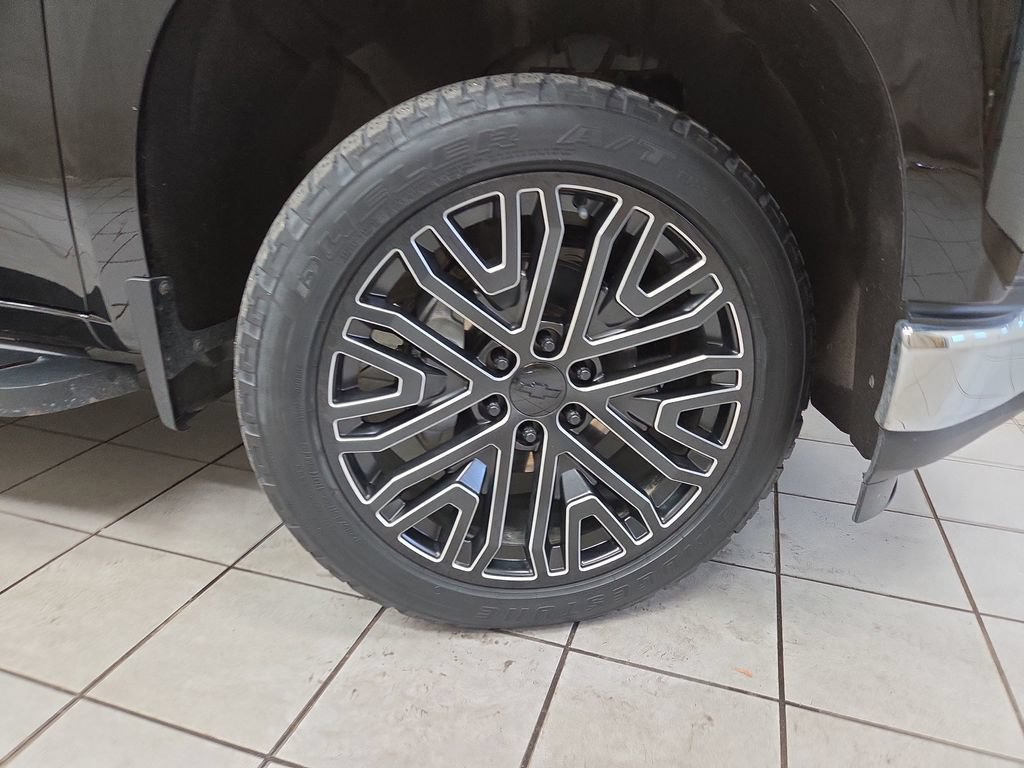 Used 2020 Chevrolet Silverado 1500 LT w/ All-Star Edition AWD/4WD image 8