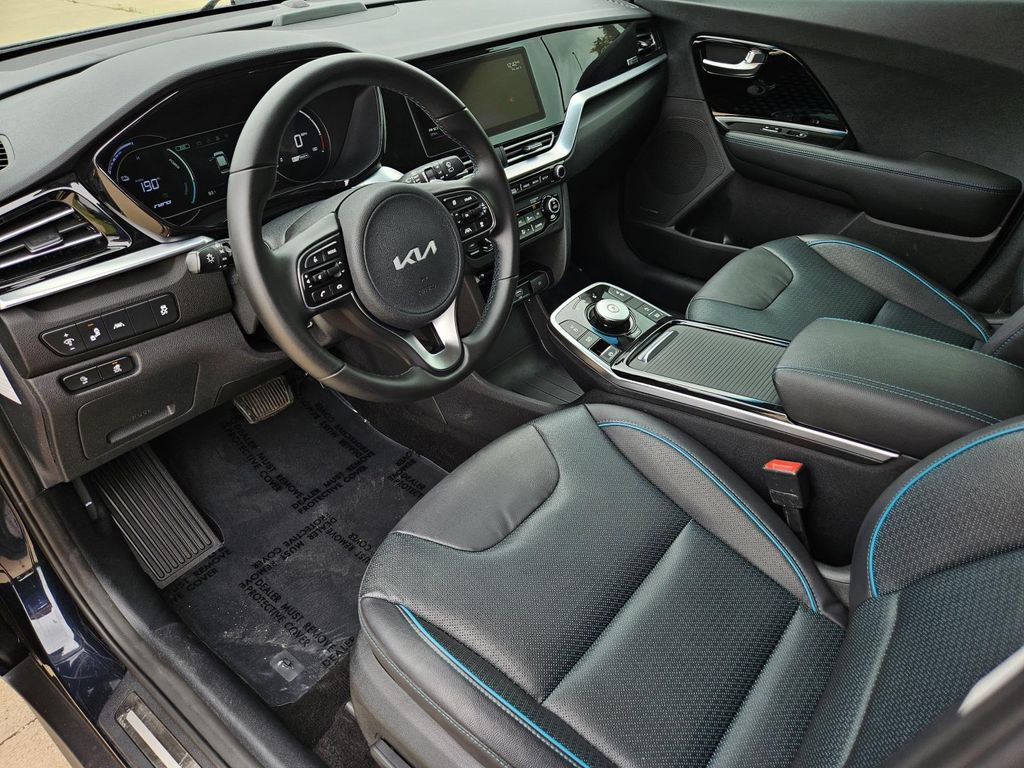 Used 2022 Kia Niro EX Premium FWD image 23
