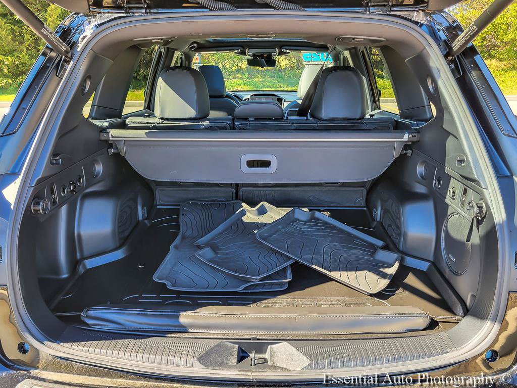 Certified 2025 Subaru Forester Touring AWD/4WD image 28