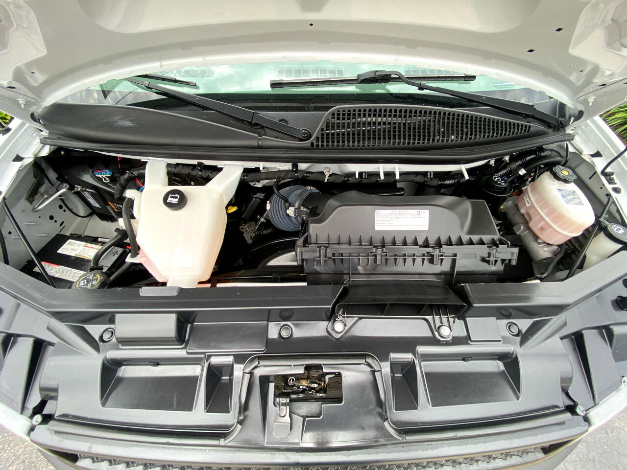 Used 2024 RAM 3500 Tradesman w/ Safety Group image 44