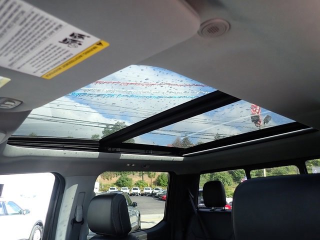 Certified 2022 Ford F150 Lariat w/ Equipment Group 502A High image 25