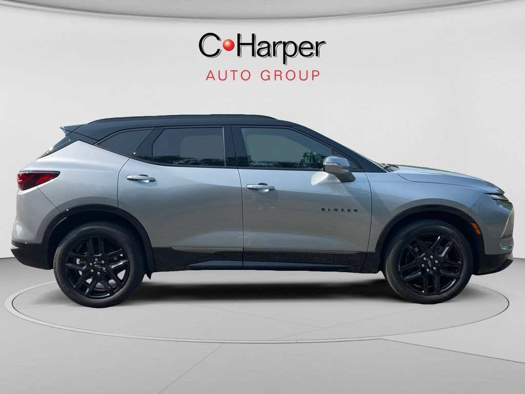 Used 2024 Chevrolet Blazer RS w/ LPO, Floor Liner Package AWD/4WD image 2