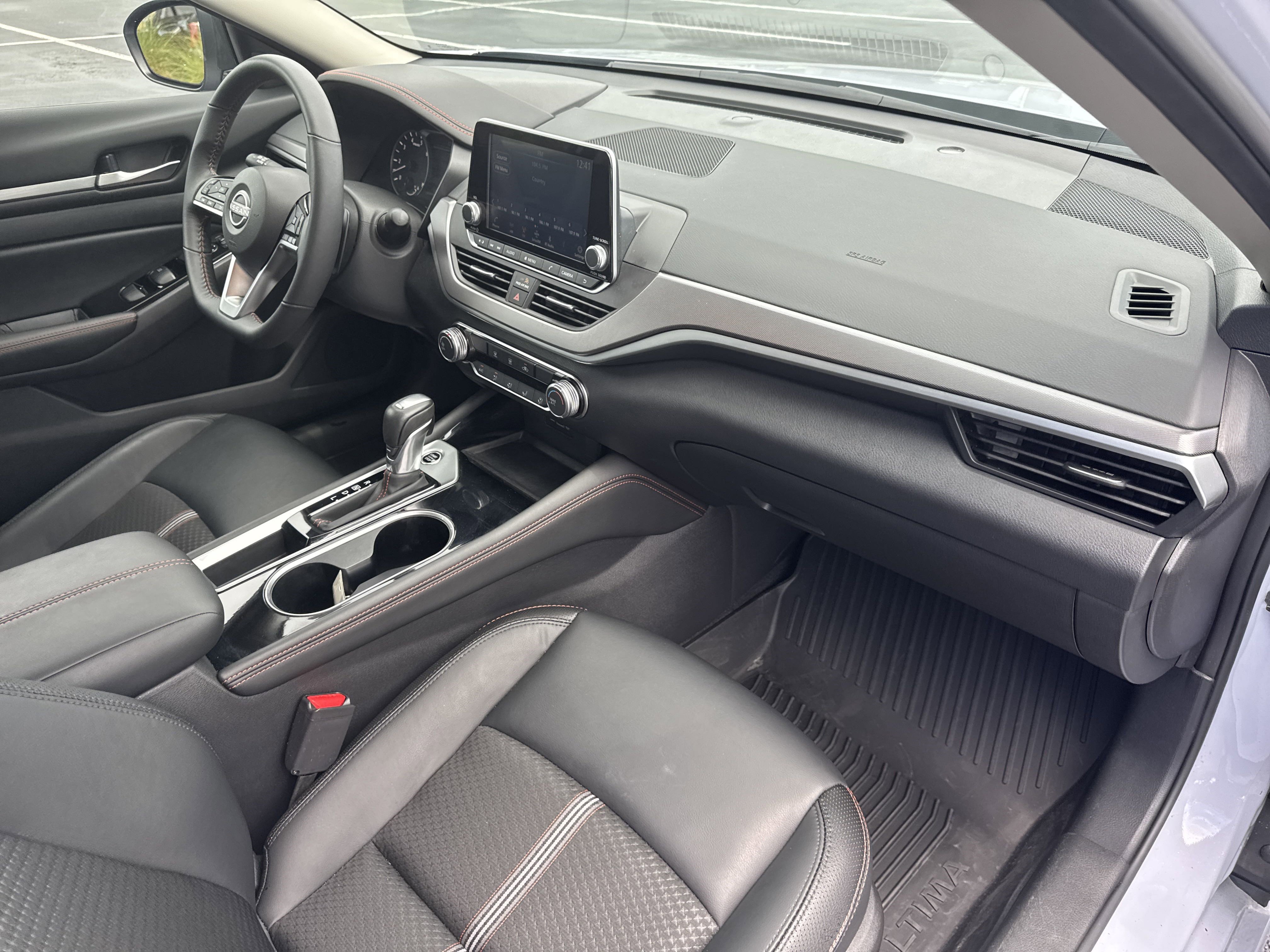 Used 2024 Nissan Altima 2.5 SR image 33