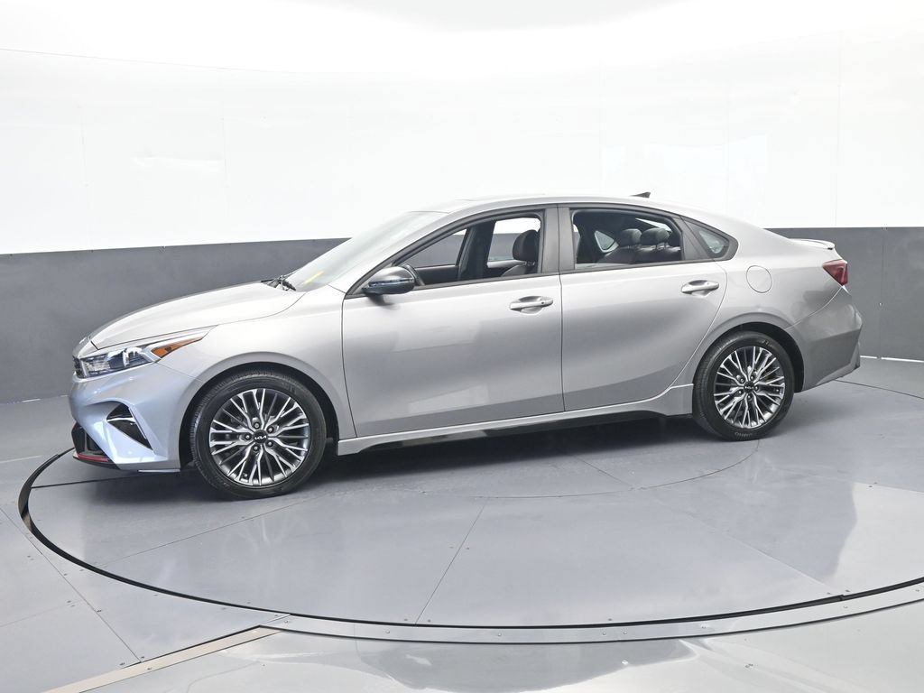 Used 2023 Kia Forte GT-Line w/ GT-Line Premium Package FWD image 2