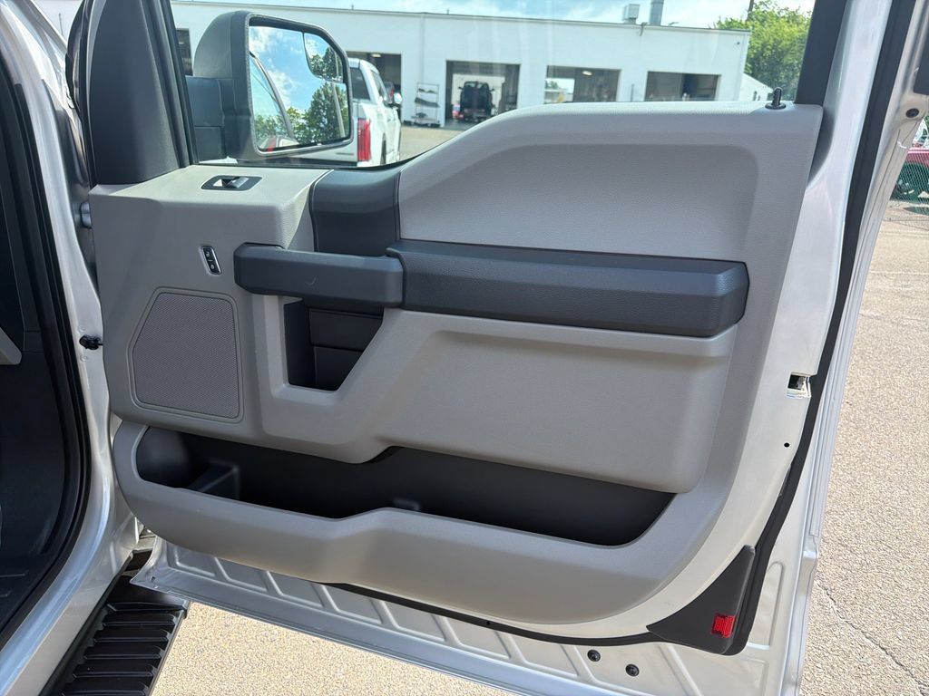 Used 2017 Ford F150 XL w/ Equipment Group 101A Mid AWD/4WD image 14