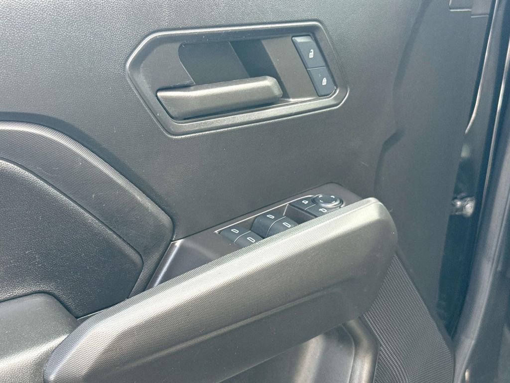 Used 2024 Chevrolet Colorado W/T image 20