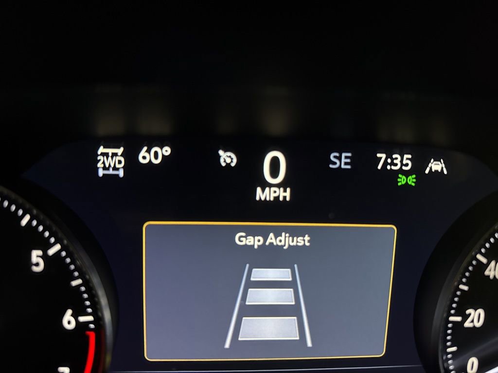 Used 2023 Buick Envision Essence image 28