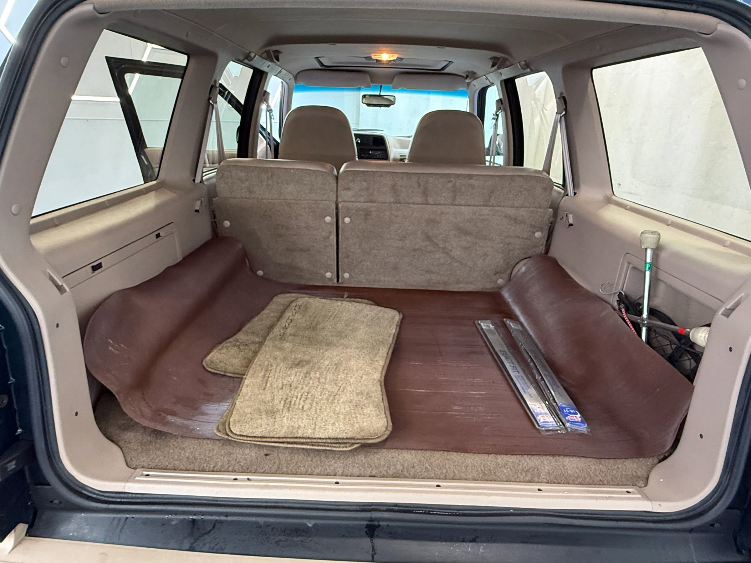 Used 1994 Ford Explorer 4WD 4-Door image 31