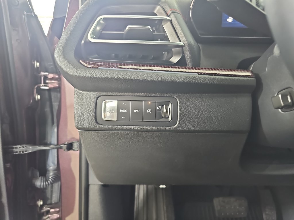 Certified 2024 Chevrolet Traverse RS w/ LPO, Floor Liner Package AWD/4WD image 33