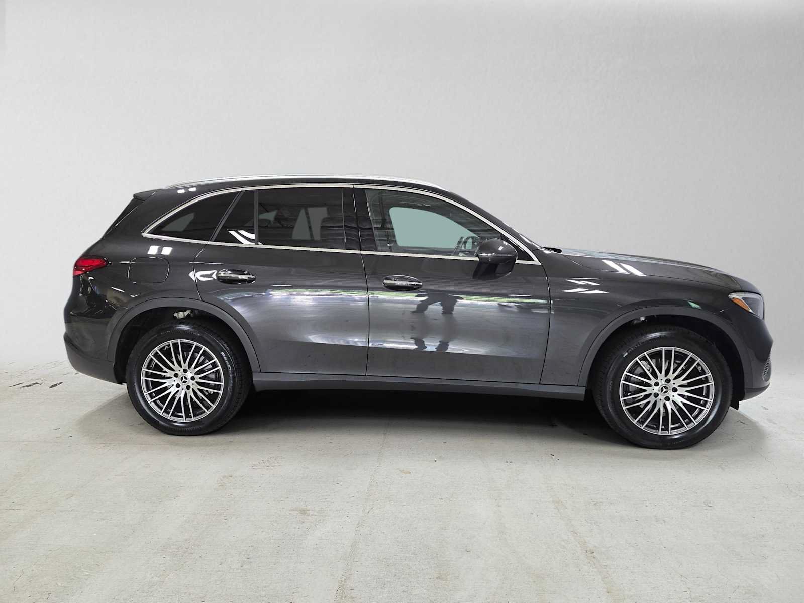 Certified 2026 Mercedes-Benz GLC 300 4MATIC image 2