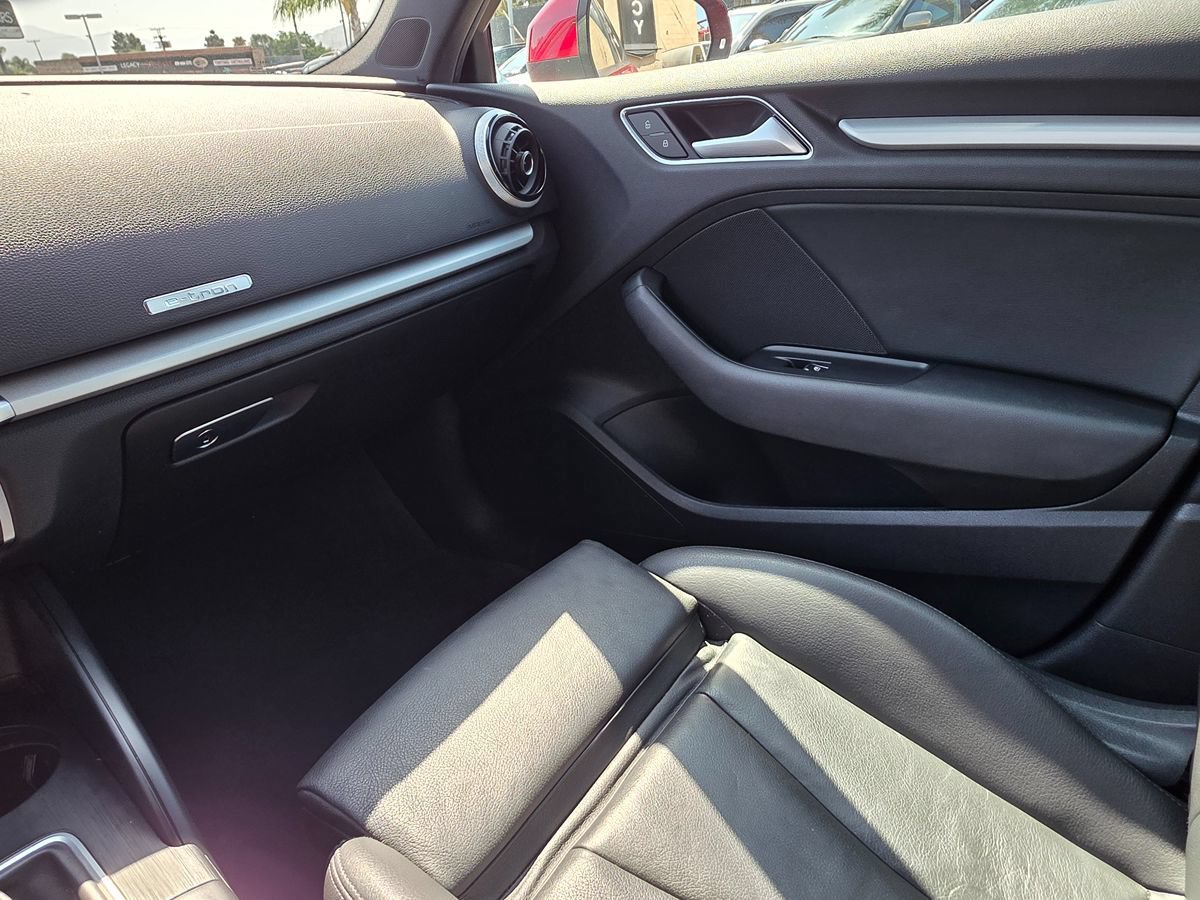 Used 2017 Audi A3 e-tron Premium FWD image 37