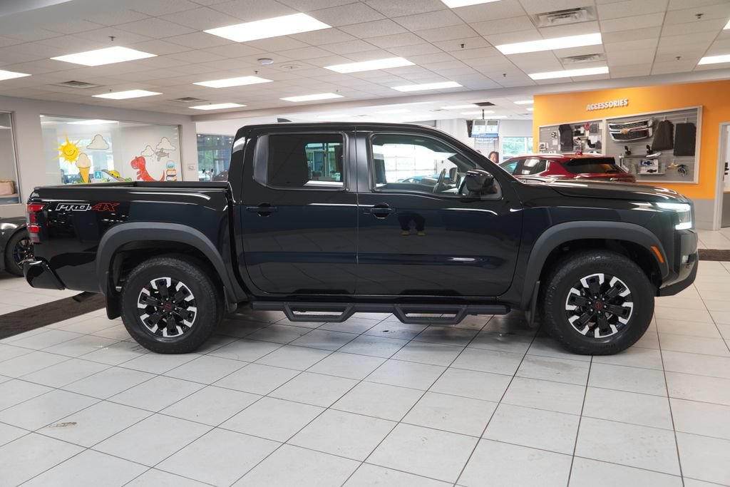 Used 2023 Nissan Frontier PRO-4X w/ Technology Package AWD/4WD image 12