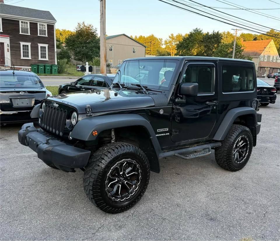 Used 2017 Jeep Wrangler Sport w/ Quick Order Package 24S AWD/4WD image 3