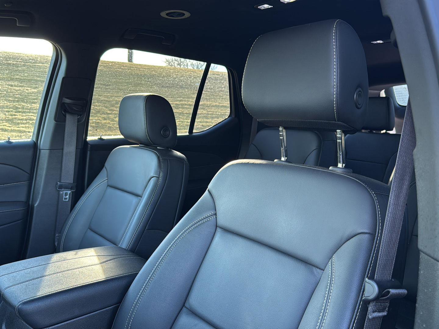 Used 2023 Chevrolet Traverse LT image 25