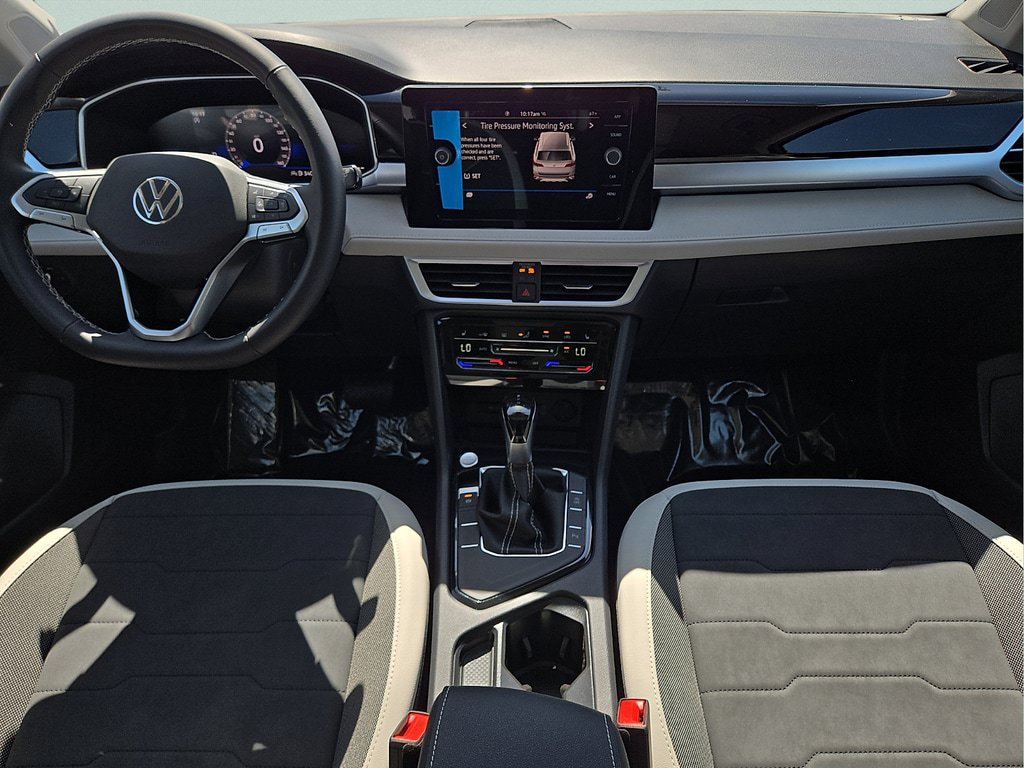 New 2026 Volkswagen Taos SE FWD image 13