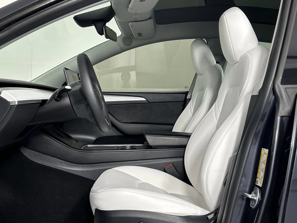 Used 2024 Tesla Model Y 2WD image 26
