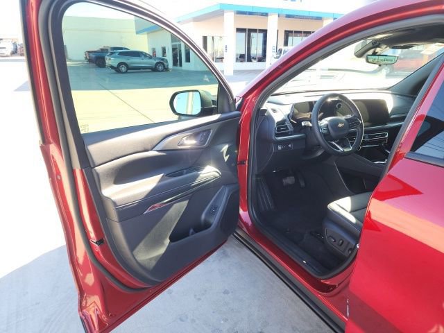 New 2026 Chevrolet Traverse LT w/ Driver Confidence Package image 19