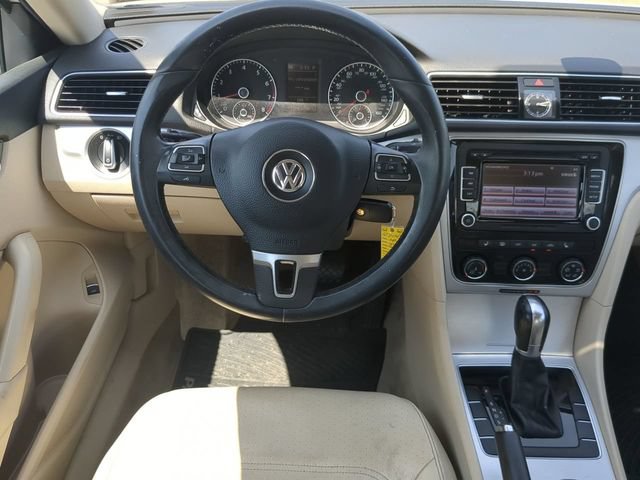 Used 2013 Volkswagen Passat 2.5 SE FWD image 14