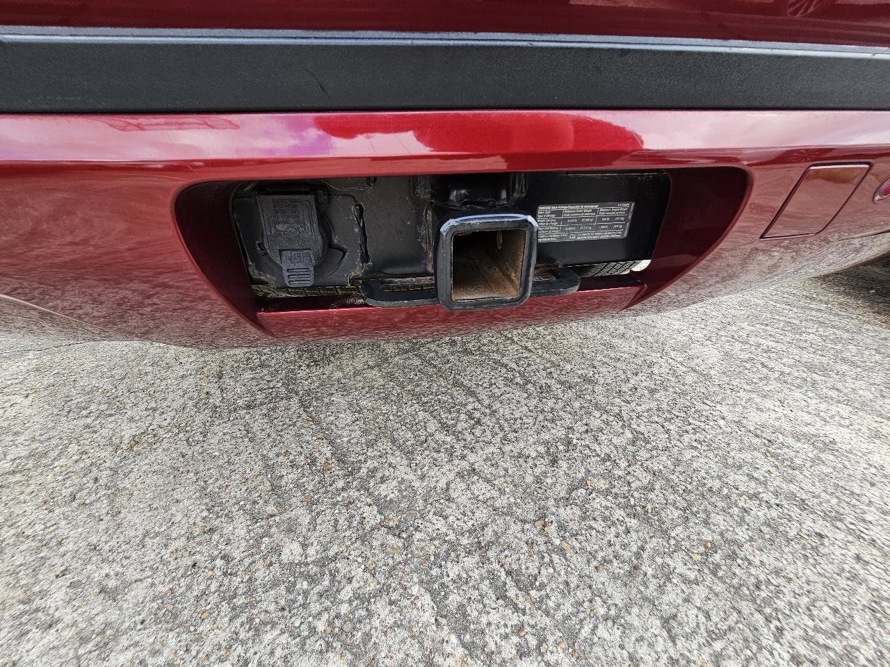 Used 2011 Chevrolet Suburban LT image 9