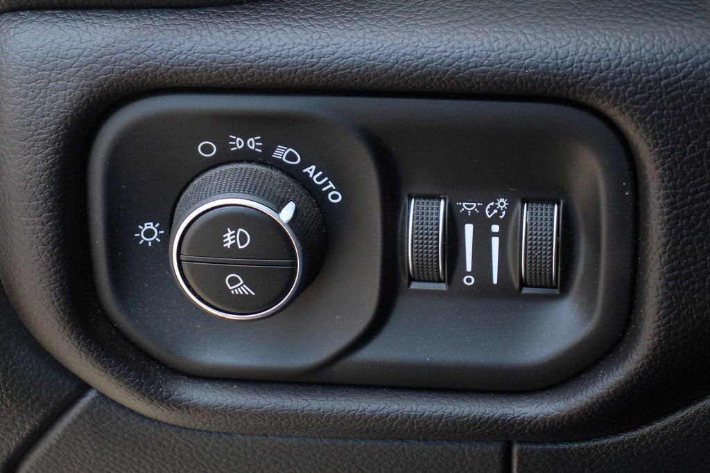 Used 2023 RAM 3500 Laramie w/ Night Edition image 19