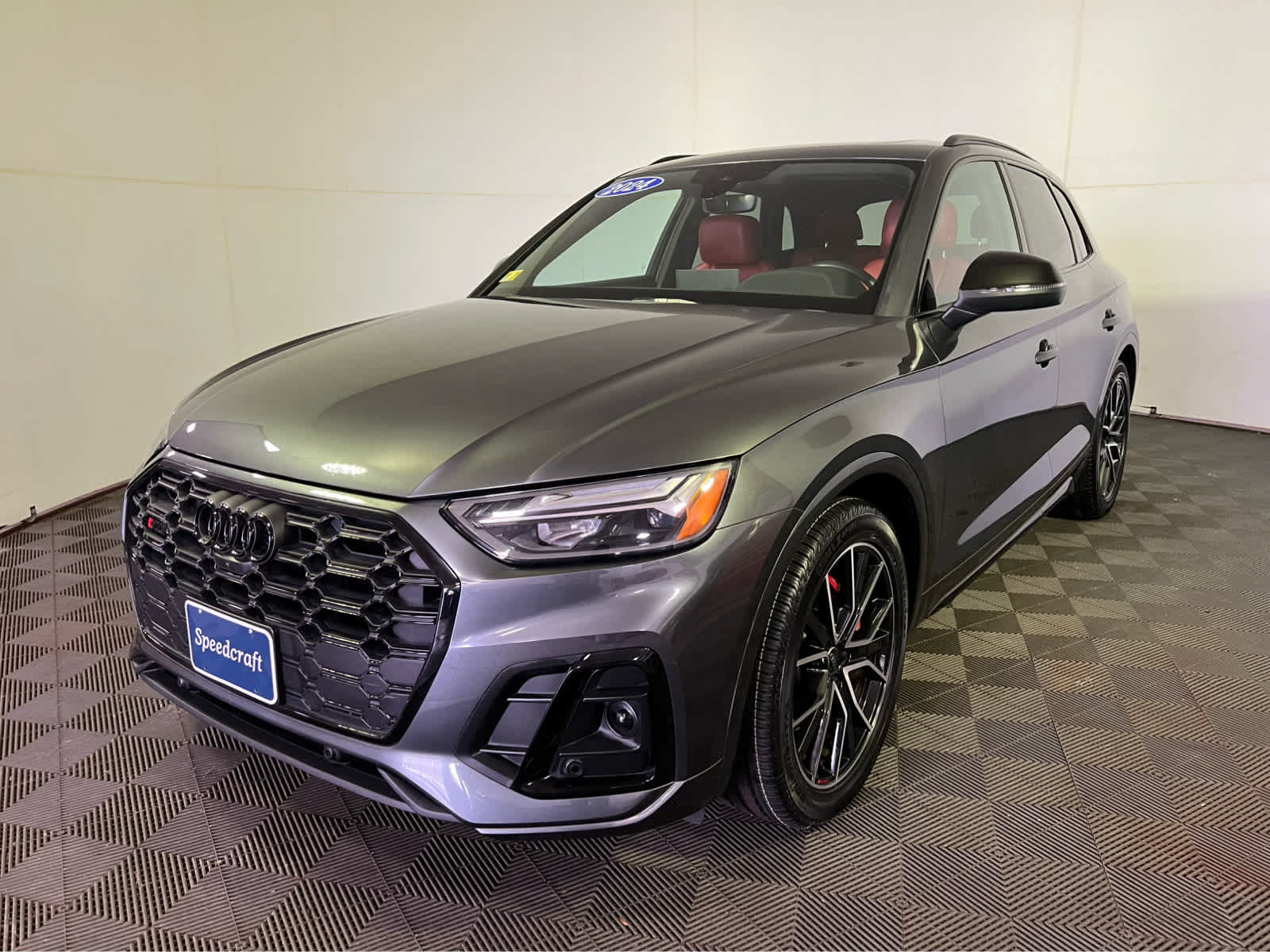 Used 2024 Audi SQ5 Premium Plus w/ Premium Plus Package AWD/4WD image 3
