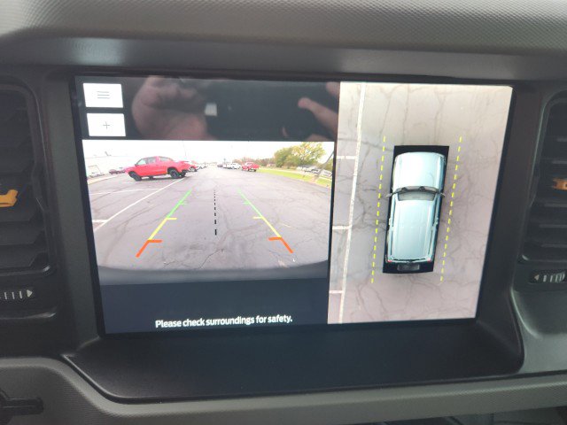 Used 2023 Ford Bronco Badlands image 41