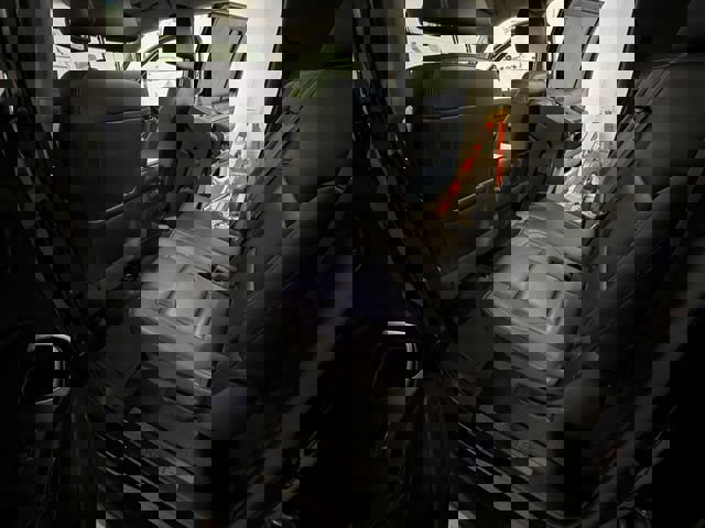 Used 2019 Chevrolet Suburban LT image 23