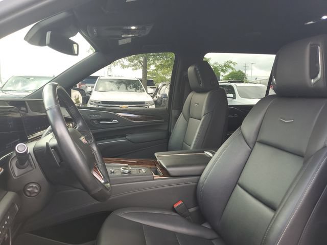Certified 2021 Cadillac Escalade ESV Luxury AWD/4WD image 16