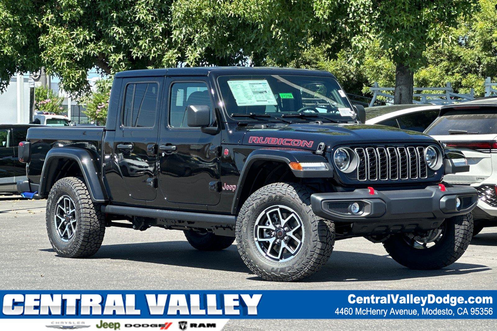 New 2026 Jeep Gladiator Rubicon w/ Steel Power Dome Hood Package