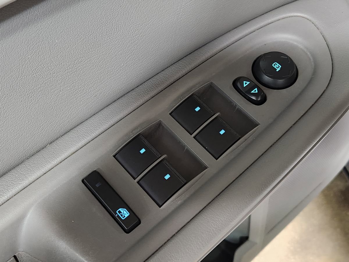 Used 2017 Chevrolet Traverse LT image 42