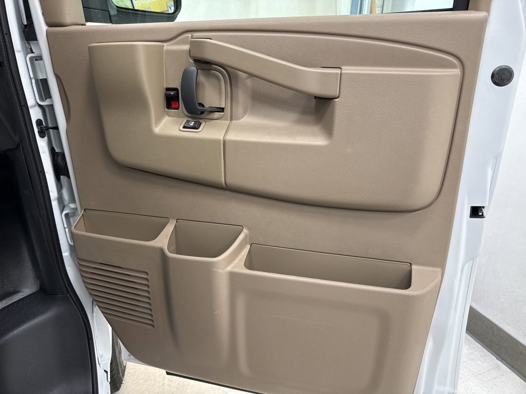 New 2025 Chevrolet Express 2500 w/ Driver Convenience Package image 8
