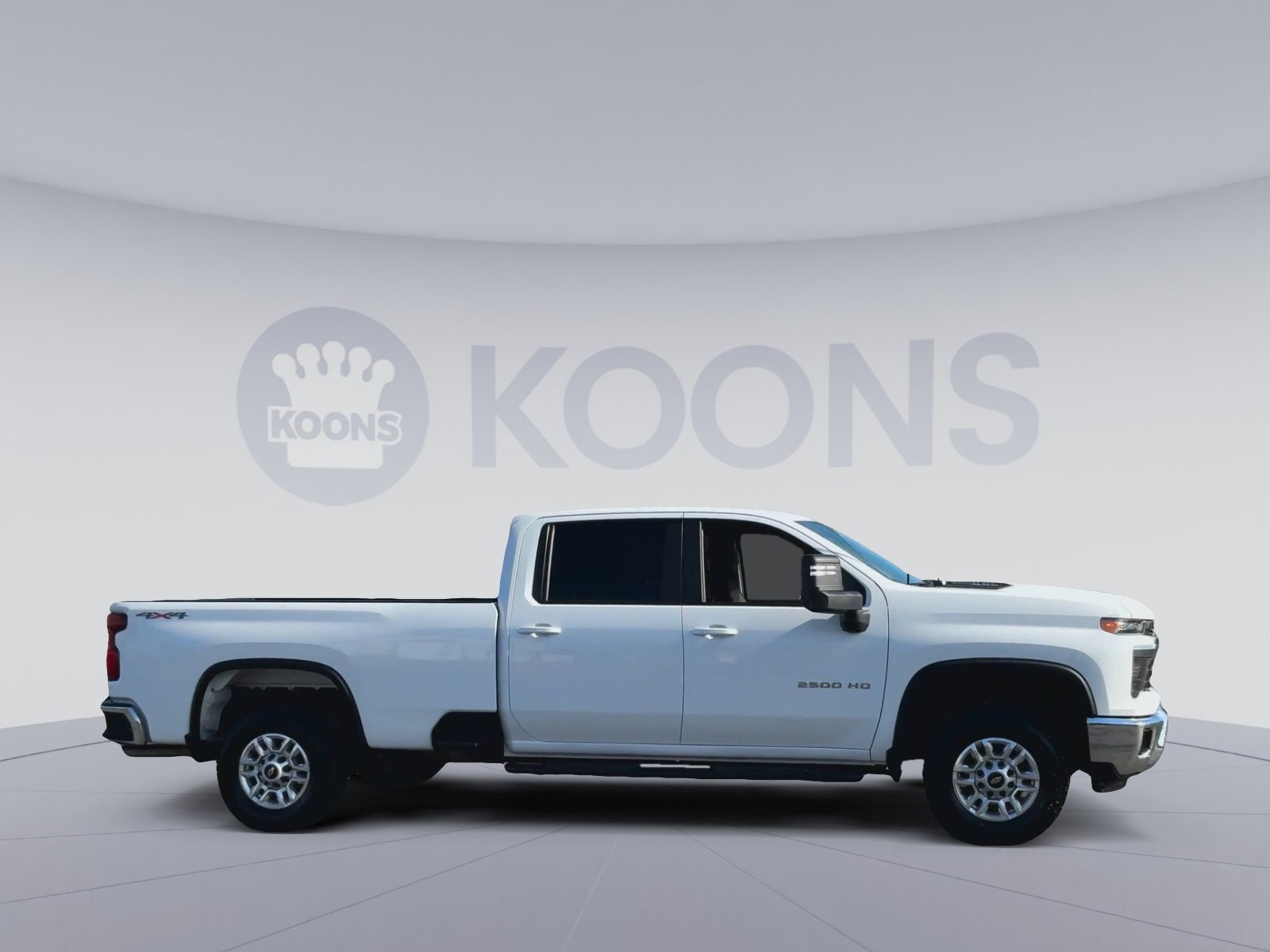 Used 2025 Chevrolet Silverado 2500 LT w/ Convenience Package image 4