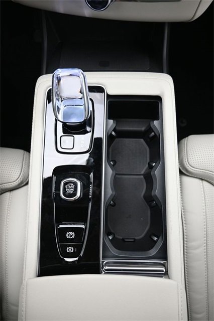 New 2026 Volvo XC90 T8 Ultra image 11