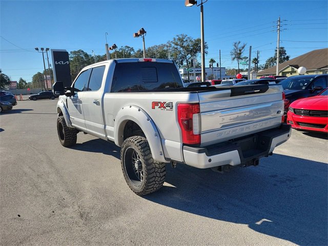 Used 2017 Ford F350 Platinum w/ Platinum Ultimate Package image 3