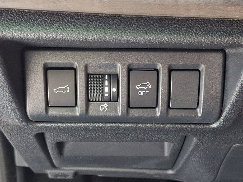 Used 2020 Subaru Outback Touring w/ Tech Package 2 AWD/4WD image 25