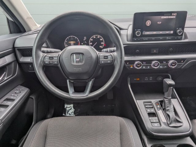 Certified 2025 Honda CR-V EX image 15