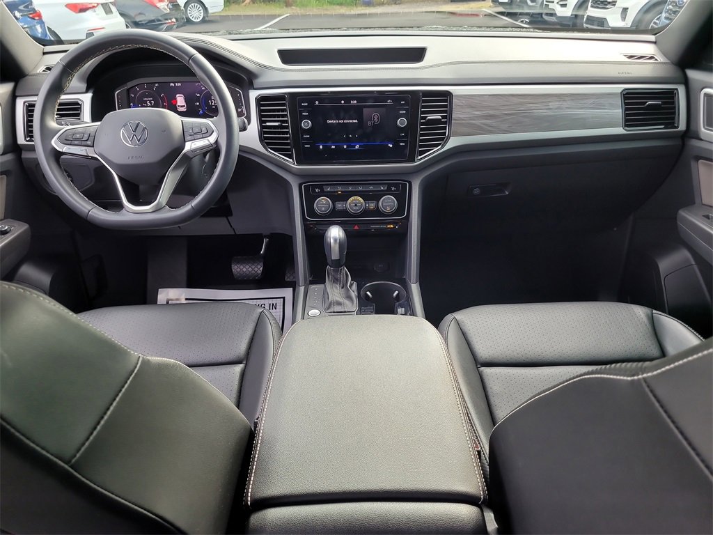 Used 2023 Volkswagen Atlas Cross Sport SE w/ Panoramic Sunroof Package image 13