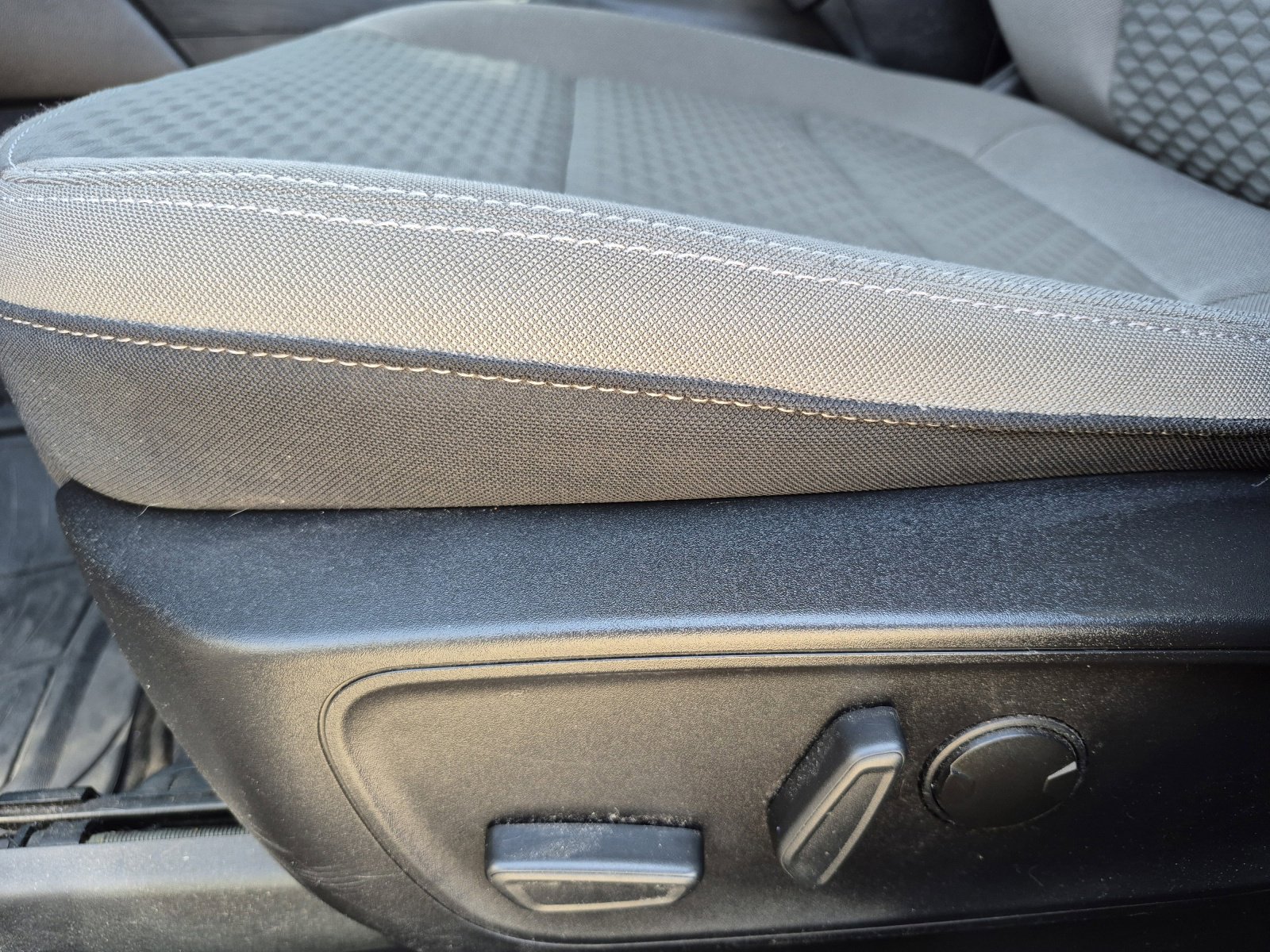 Used 2022 Ford Escape SE w/ Convenience Package image 26