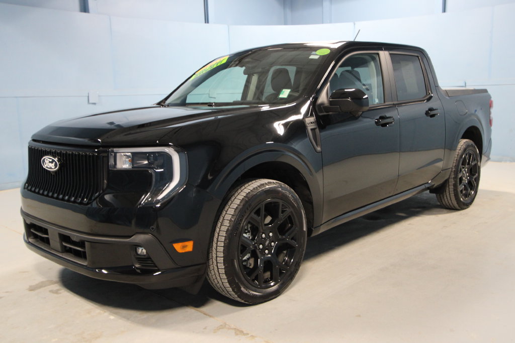Used 2025 Ford Maverick Lobo AWD/4WD image 32