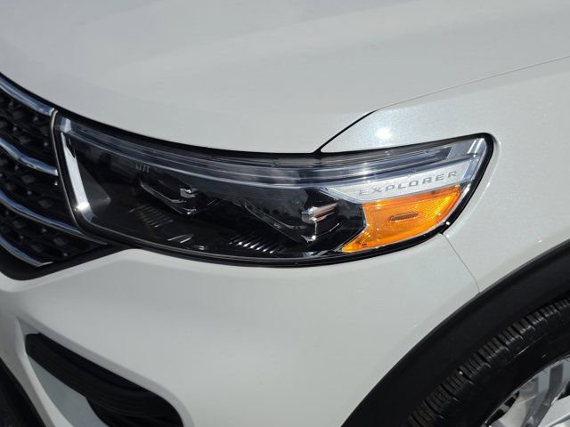 Certified 2024 Ford Explorer XLT RWD image 9