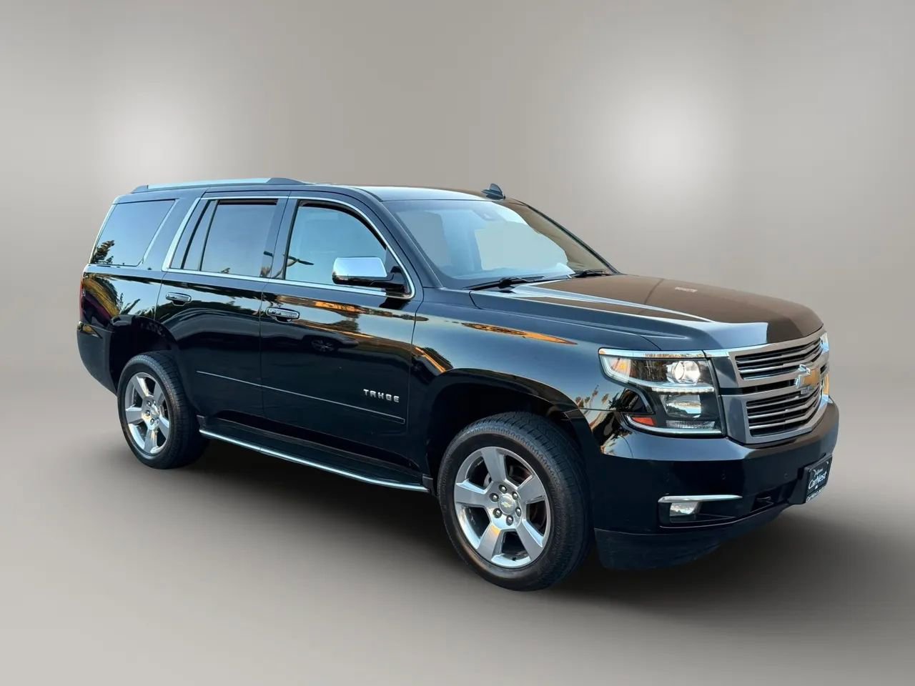 Used 2018 Chevrolet Tahoe Premier RWD image 2