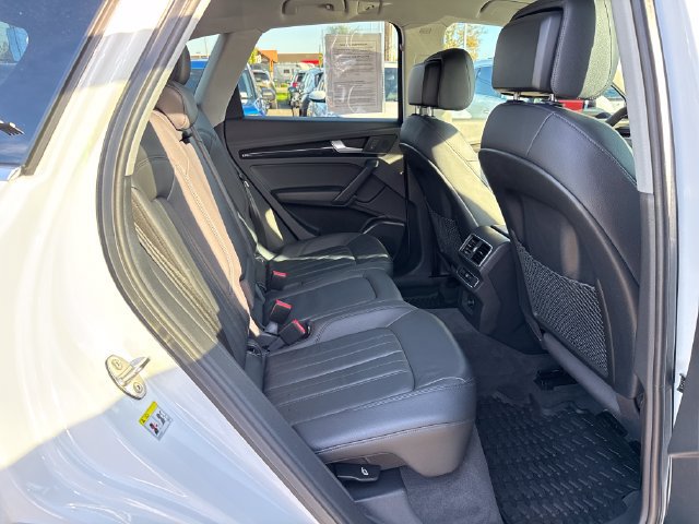 Used 2019 Audi Q5 2.0T Premium w/ Convenience Package AWD/4WD image 10