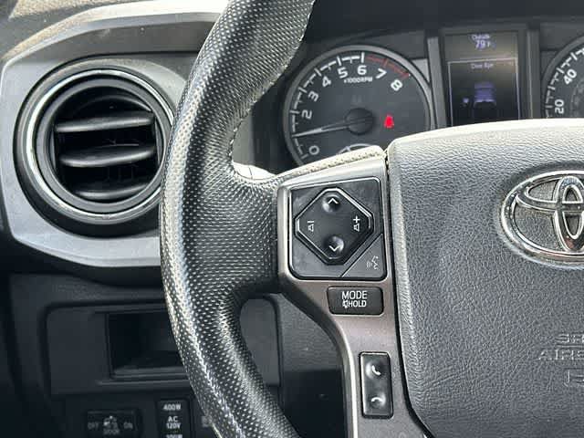 Used 2018 Toyota Tacoma TRD Sport AWD/4WD image 8