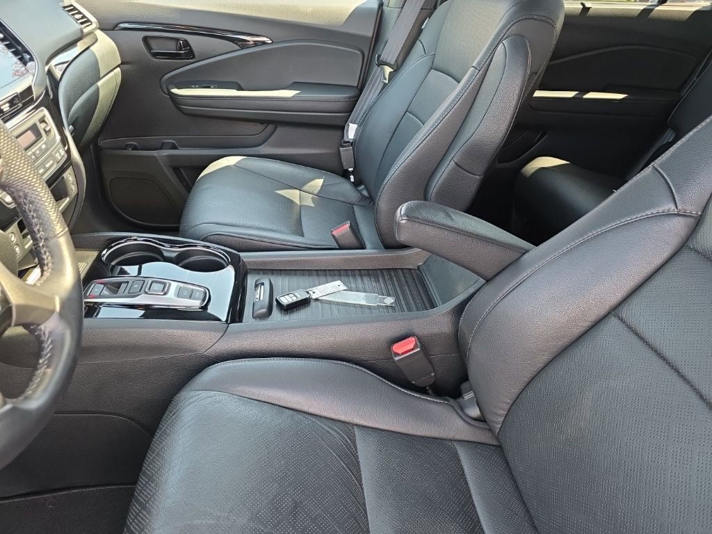 Used 2023 Honda Passport Elite image 22