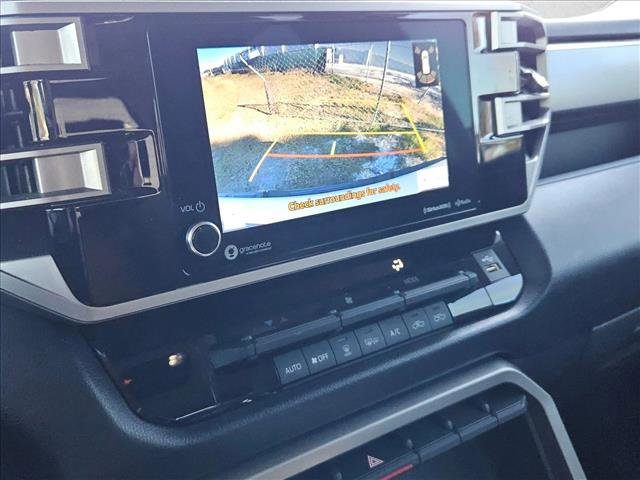 Used 2022 Toyota Tundra SR5 w/ SR5 Convenience Package image 12