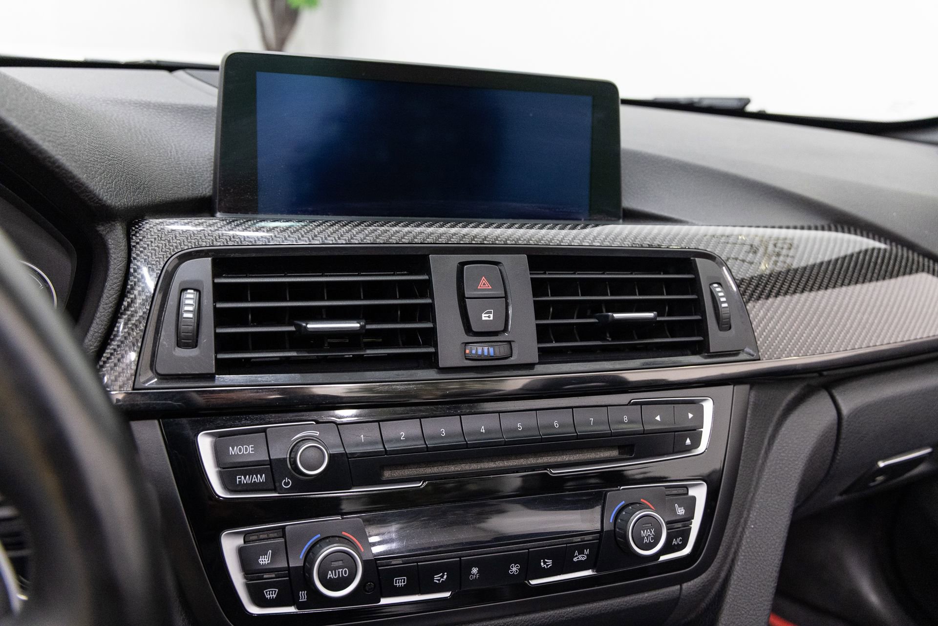 Used 2015 BMW M4 Convertible image 19