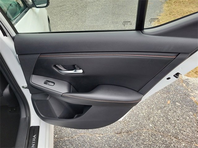 Used 2023 Nissan Sentra SR w/ SR Premium Package image 30